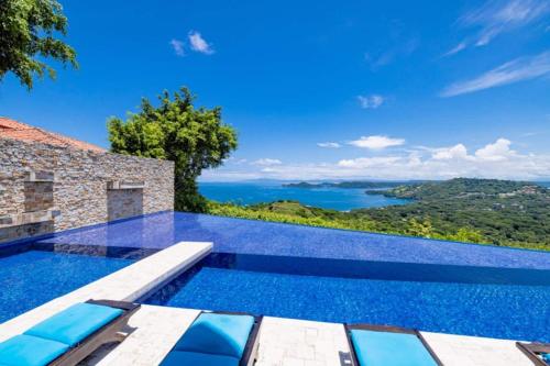 Villa Los Sueos 6 Br Pool & Bbq Terrace