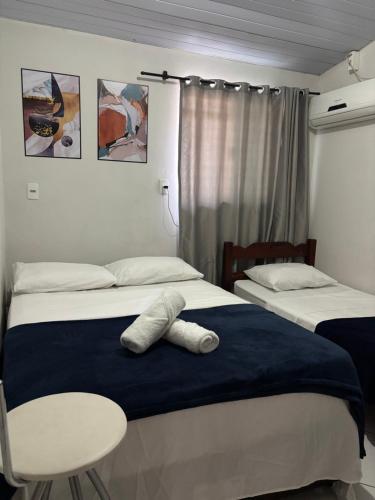 1 double bed, 1 twin bed