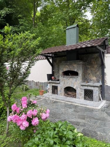 Faciliteiten, Villa with Mountain Views in Qax