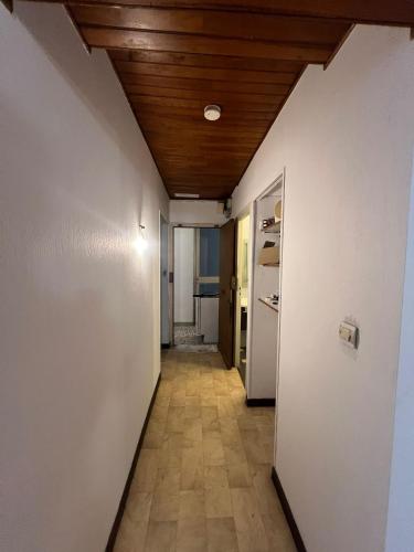 T2 Pasteur near Parc des Arènes de Cimiez