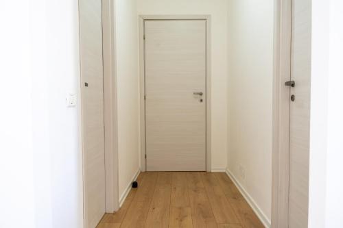 Emma Apartments Central 2BR, 2 Bath & Balcony, Tirana (fotografie 10)