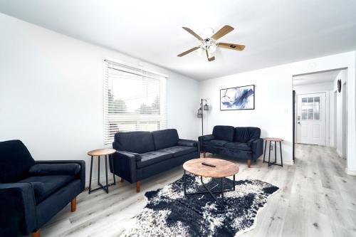Centrally located 3BDRM home in CityCore!