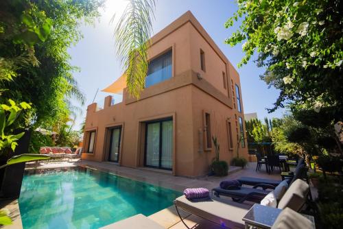 Villa Bouchra Pool in Amelkis Golf 15min Center