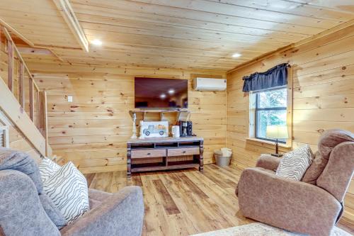 Deck, Panoramic Views: Serene Mineral Bluff Cabin!, Mineral Bluff (foto 11)