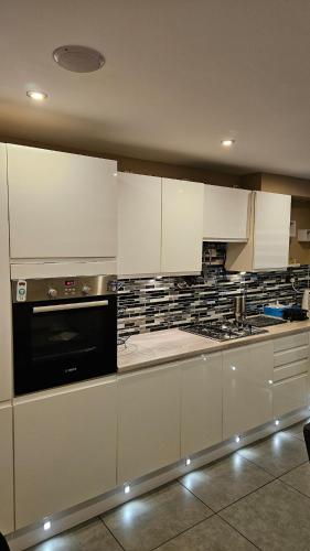 Beautiful 3 bedroom house Bulwell Nottingham gîte à louer Bulwell