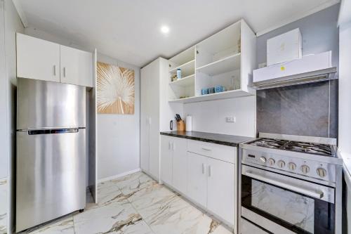 Home Away From Home in Titirangi