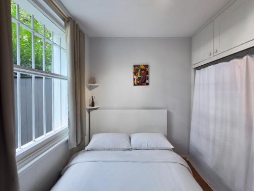 Lovely 2 bedroom Garden Flat apartment in West Kensington, Londýn (fotografie 8)