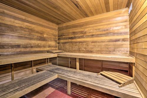 Walk to Brian Head Resort Cozy Studio with Balcony in ไบรอัน เฮด (UT)