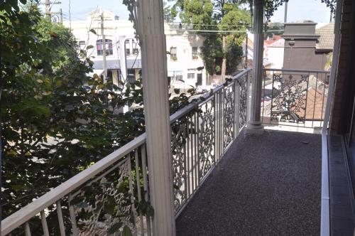 

Balmain Self-Contained Modern One-Bedroom Apartment (1MONT)