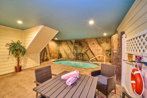 Mountain Splash Holiday home in Sevierville, USA