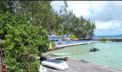 Studio trois îlet carayou (Studio trois ilet carayou) in ปวงต์ ดู บู