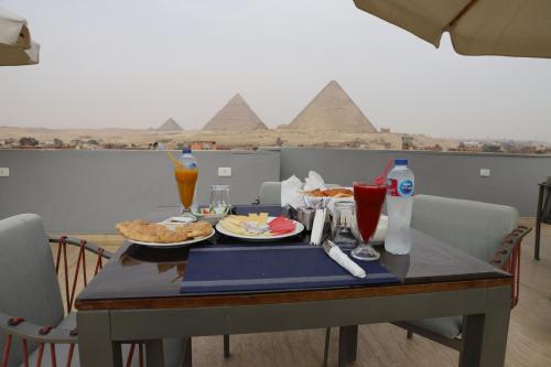 Pyramids Lodge - image 10