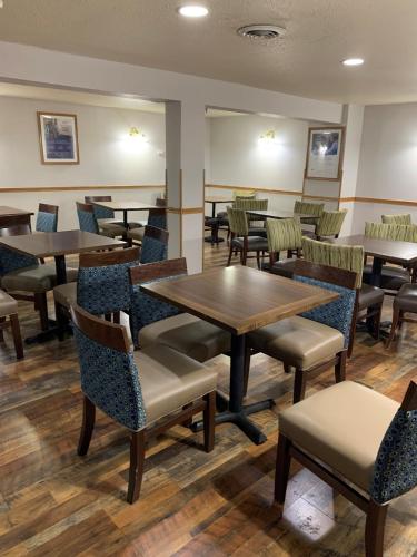 식음료(F&B), 데이즈 인 바이 윈덤 커스터 (Days Inn by Wyndham Custer) in 커스터 (SD)