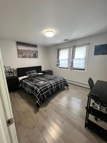 Furnished 3-Bedroom in Massapequa in East Massapequa (NY)