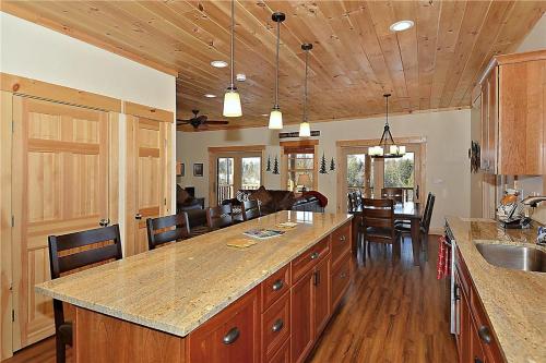 Lazy Bear Lodge, Morrisville