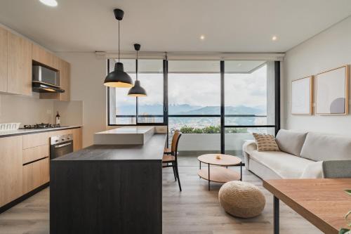 Grand By Jalo - Medellín