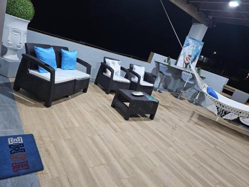 Luxury Stay in Aguadilla 10 min Crash Boat Beach in 아과딜라