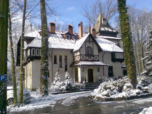 Hotel Daria Dworek Myśliwski - Łódź