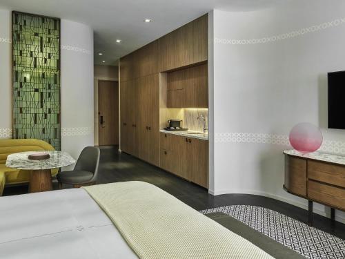 SLS LUX Brickell Room Type - Lux Studio King