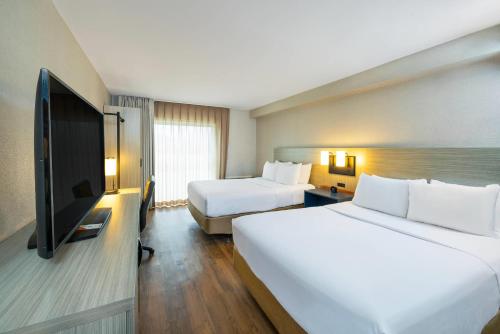 Comfort Inn Amherst Room Type - Superior Queen Room with Two Queen Beds - Non-Smoking
