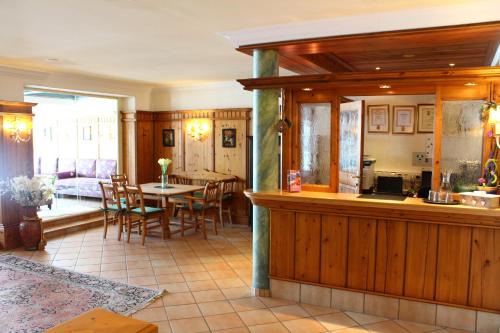 Lobby, Andi's Skihotel in Obertauern