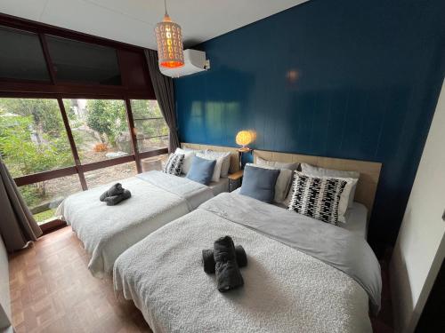 伊勢ブルーヴィラ本館と離れ