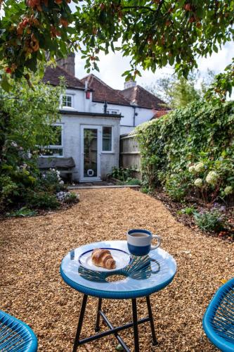 Aed, Cosy Period Cottage in Titchfield Village in Titchfield
