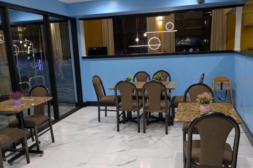 Super 8 By Wyndham Staunton - 식음료(F&B)