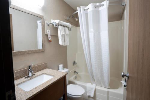 Super 8 by Wyndham Miles City - image 11