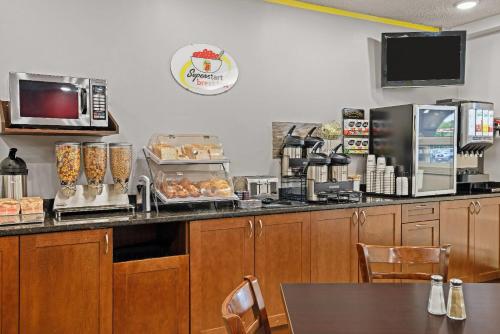 Super 8 by Wyndham Thunder Bay, Thunder Bay (photo 6)