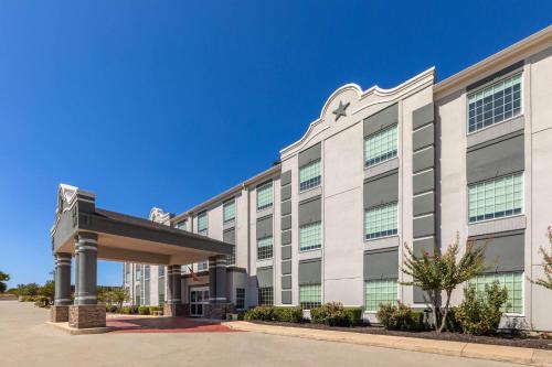 Super 8 by Wyndham San Antonio/Alamodome Area in San Antonio, USA
