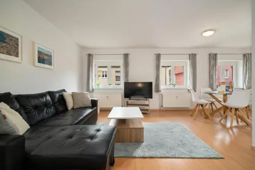 Jette - modernes Apartment an der Müritz in Waren Müritz, Deutschland