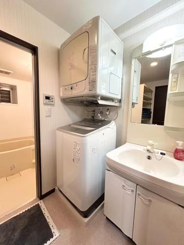 女性専用ゲストハウス与那原 (女性専用ゲストハウス与那原) in Yonabaru