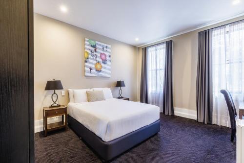 Royal Exhibition Hotel - image 6