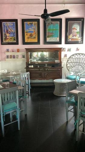 Restaurant, Olde Empire Hotel in Kandy