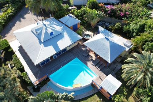 Фасада на хотела, Villa TI JIMO in Plessis-Nogent