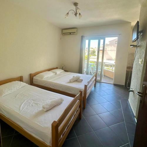 Antoni Apartments - image 3