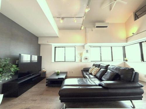 東京最上階の豪邸ステイ 最上階270度ビュー&スカイツリーを望む 最大8名貸切 上野浅草秋葉原近く 無料WiFi