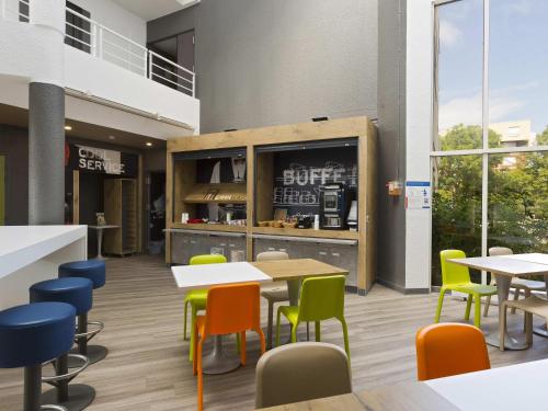 ibis budget Le Mans Universite Hotel de charme Souligné-Flacé