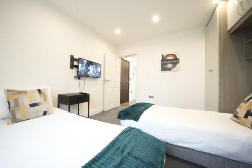 HEATHROW AIRPORT apartments-FREE parking-Free underground to and from Heathrow-30 min central London, Londýn (fotografie 8)