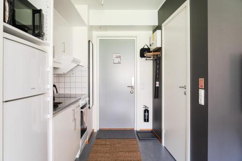 Guestly Homes - Nordic Studio in 呂勒奧郊區