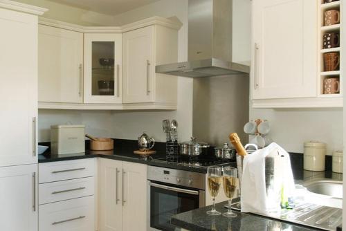 บริการและสิ่งอำนวยความสะดวก, The Woodland Villas at Parknasilla Resort in พาร์คนาซิลลา