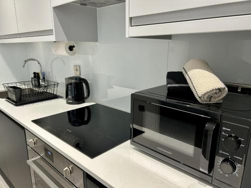 5 Aviv Place - image 5