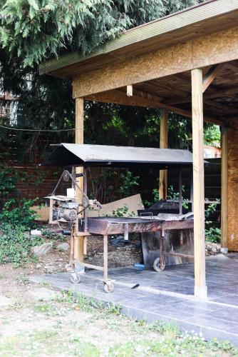 Spacious villa with garden - ideal for groups in Marcinelle
