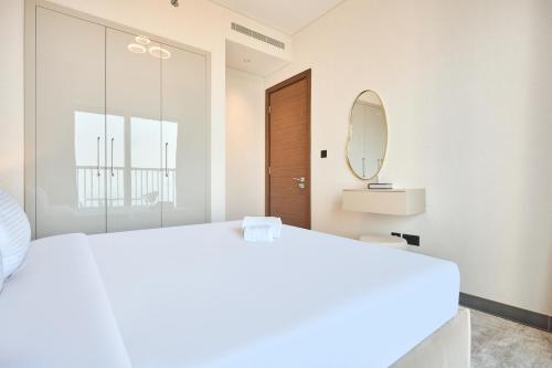 STAY BY LATINEM Luxury 1BR Holiday Home CB 3306 Near Burj Khalifa, Dubaj (zdjęcie 10)