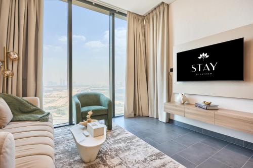 STAY BY LATINEM Luxury 1BR Holiday Home CB 3306 Near Burj Khalifa, Dubaj (zdjęcie 4)