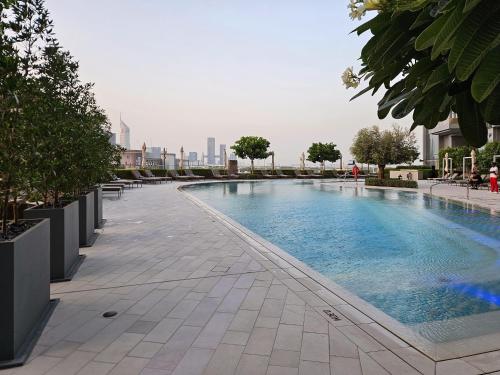 Luxury-Brand New-Direct Access toThe Dubai Mall, Dubai (photo 4)