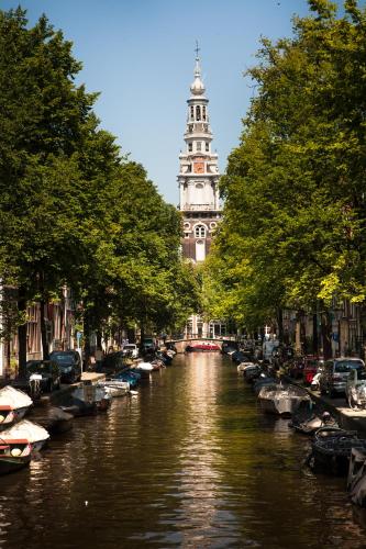 Zwanestein Canal House – Amsterdam, NY