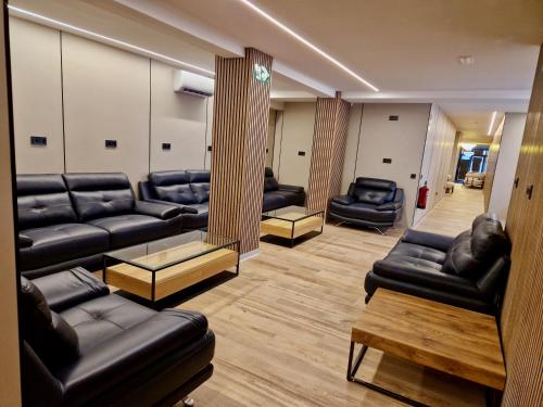Velvet Hostel Business