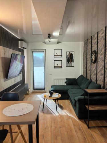 Atractiv Two Luxury
